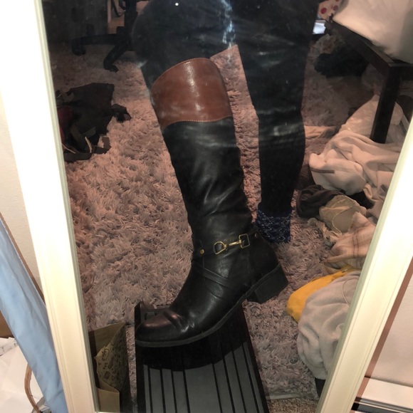 High rise boots - Picture 4 of 4